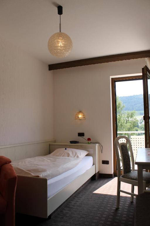 Hotel Pohl Kinheim Ruang foto